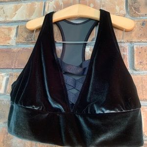 Victoria’s Secret sports bra size Medium NWOT
